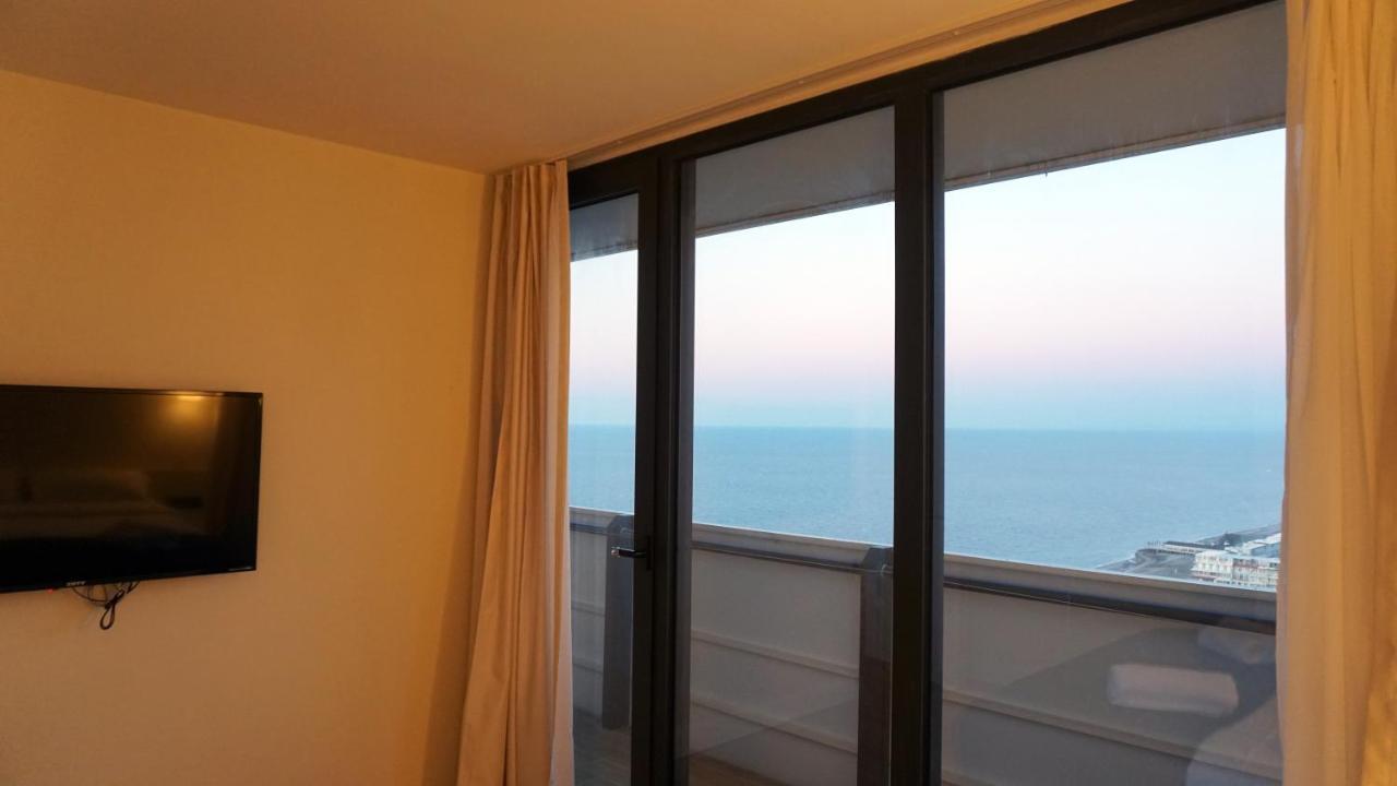 Trip Batumi Aparthotel Exteriör bild