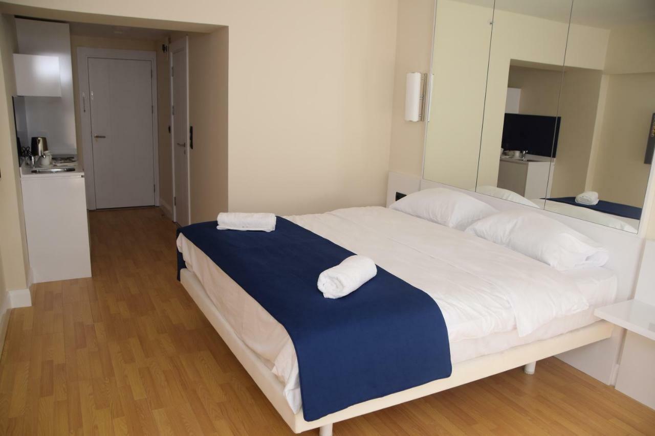 Trip Batumi Aparthotel Exteriör bild